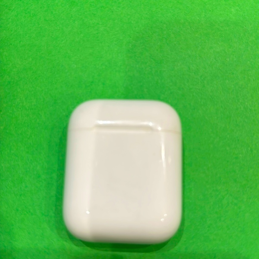 Apple AirPods 2nd generation